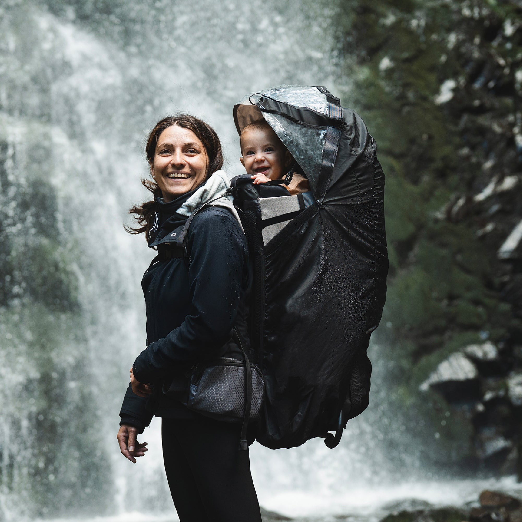 Housse de pluie porte-bébé Moov & Hike
