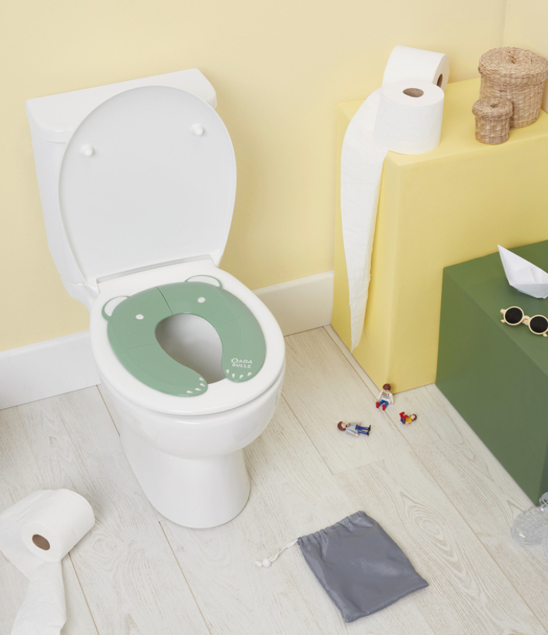 Réducteur de toilette pliable